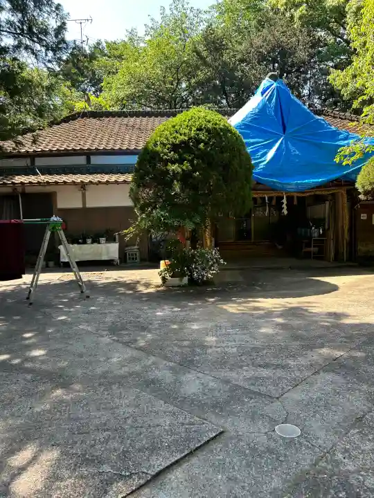 堤雄神社の{uncategorized: "未分類", other: "その他", undefined: "問題あり", building: "その他建物", grave: "お墓", sacred_gate: "鳥居", guardian: "狛犬", statue: "像", buddha: "仏像", history: "歴史", nature: "自然", garden: "庭園", animal: "動物", pagoda: "塔", temizu: "手水舎", mountain_gate: "山門・神門", sanctuary: "本殿・本堂", subordinate: "末社・摂社", art: "芸術", scenery: "景色", jizo: "地蔵", ema: "絵馬", goshuin: "御朱印", omikuji: "おみくじ", items: "授与品その他", amulet: "お守り", goshuincho: "御朱印帳", eats: "食事", festival: "お祭り", votive_dance: "神楽", shichigosan: "七五三参", wedding: "結婚式", experience: "体験その他", initially: "初詣", around: "周辺", anti_infection: "感染症対策"}