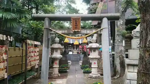 高円寺氷川神社の鳥居