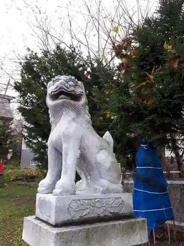 潮見ヶ岡神社の狛犬