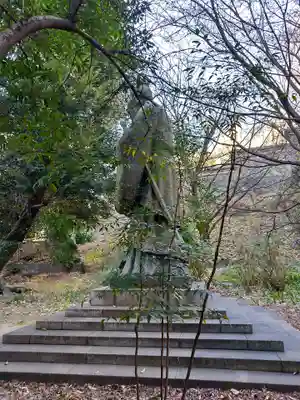 湯島聖堂の像