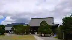 清凉寺の本殿