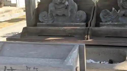 金蓮寺の{uncategorized: "未分類", other: "その他", undefined: "問題あり", building: "その他建物", grave: "お墓", sacred_gate: "鳥居", guardian: "狛犬", statue: "像", buddha: "仏像", history: "歴史", nature: "自然", garden: "庭園", animal: "動物", pagoda: "塔", temizu: "手水舎", mountain_gate: "山門・神門", sanctuary: "本殿・本堂", subordinate: "末社・摂社", art: "芸術", scenery: "景色", jizo: "地蔵", ema: "絵馬", goshuin: "御朱印", omikuji: "おみくじ", items: "授与品その他", amulet: "お守り", goshuincho: "御朱印帳", eats: "食事", festival: "お祭り", votive_dance: "神楽", shichigosan: "七五三参", wedding: "結婚式", experience: "体験その他", initially: "初詣", around: "周辺", anti_infection: "感染症対策"}