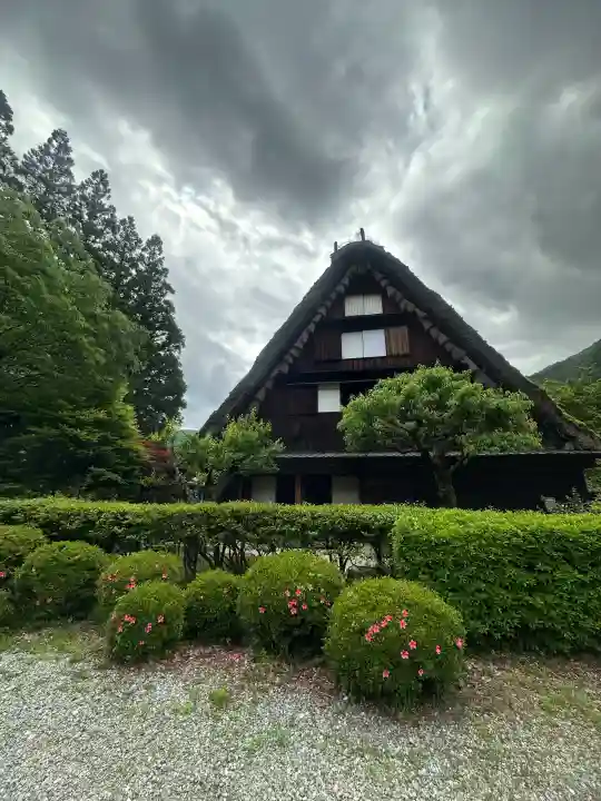 高椅神社の{uncategorized: "未分類", other: "その他", undefined: "問題あり", building: "その他建物", grave: "お墓", sacred_gate: "鳥居", guardian: "狛犬", statue: "像", buddha: "仏像", history: "歴史", nature: "自然", garden: "庭園", animal: "動物", pagoda: "塔", temizu: "手水舎", mountain_gate: "山門・神門", sanctuary: "本殿・本堂", subordinate: "末社・摂社", art: "芸術", scenery: "景色", jizo: "地蔵", ema: "絵馬", goshuin: "御朱印", omikuji: "おみくじ", items: "授与品その他", amulet: "お守り", goshuincho: "御朱印帳", eats: "食事", festival: "お祭り", votive_dance: "神楽", shichigosan: "七五三参", wedding: "結婚式", experience: "体験その他", initially: "初詣", around: "周辺", anti_infection: "感染症対策"}