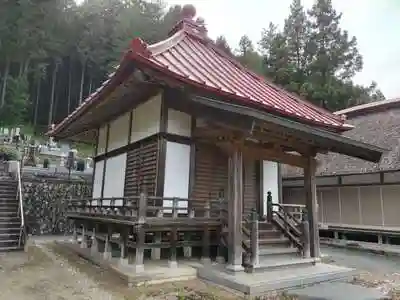 長福寺の本殿