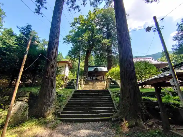 新海三社神社(長野県)