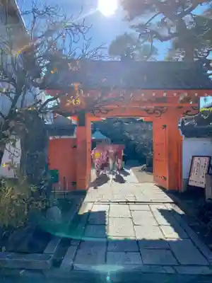金剛寺(八坂庚申堂)の山門・神門