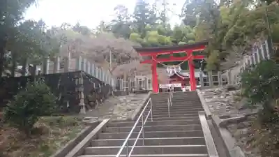 小川諏訪神社の鳥居