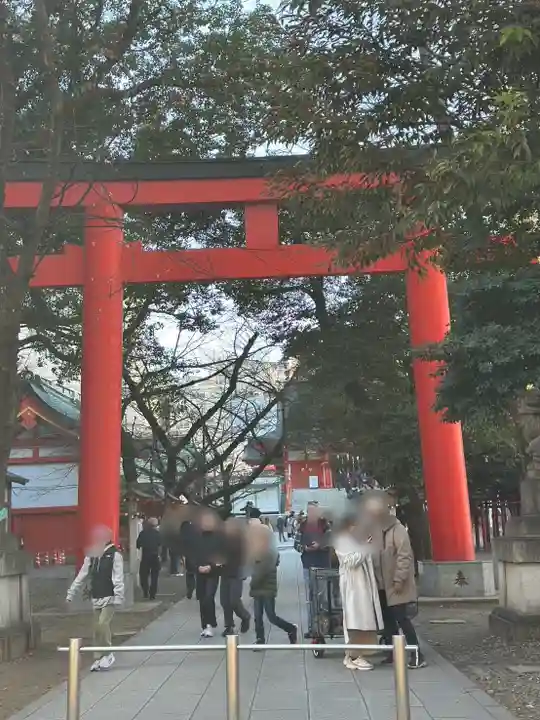 花園神社の鳥居