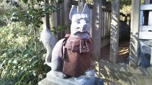 榊山稲荷神社の狛犬