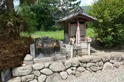 郡園神社の末社・摂社