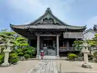 朝田寺の本殿・本堂