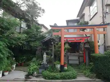 稲荷神社(豊町)の鳥居