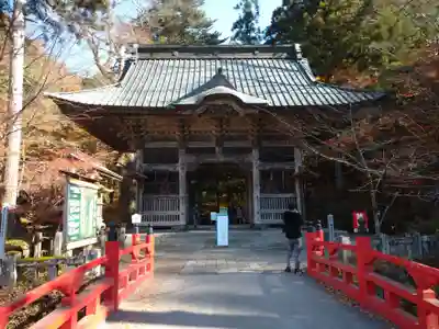 榛名神社の山門・神門
