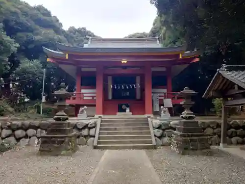 百草八幡神社の本殿・本堂
