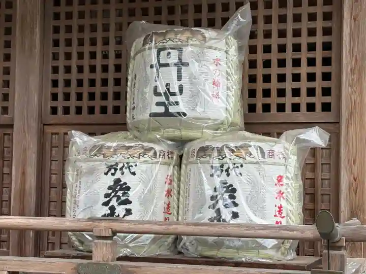 丹生川上神社(下社)の{uncategorized: "未分類", other: "その他", undefined: "問題あり", building: "その他建物", grave: "お墓", sacred_gate: "鳥居", guardian: "狛犬", statue: "像", buddha: "仏像", history: "歴史", nature: "自然", garden: "庭園", animal: "動物", pagoda: "塔", temizu: "手水舎", mountain_gate: "山門・神門", sanctuary: "本殿・本堂", subordinate: "末社・摂社", art: "芸術", scenery: "景色", jizo: "地蔵", ema: "絵馬", goshuin: "御朱印", omikuji: "おみくじ", items: "授与品その他", amulet: "お守り", goshuincho: "御朱印帳", eats: "食事", festival: "お祭り", votive_dance: "神楽", shichigosan: "七五三参", wedding: "結婚式", experience: "体験その他", initially: "初詣", around: "周辺", anti_infection: "感染症対策"}