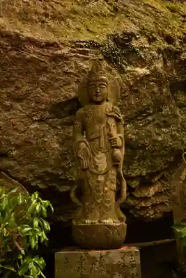 星谷寺(徳島県)