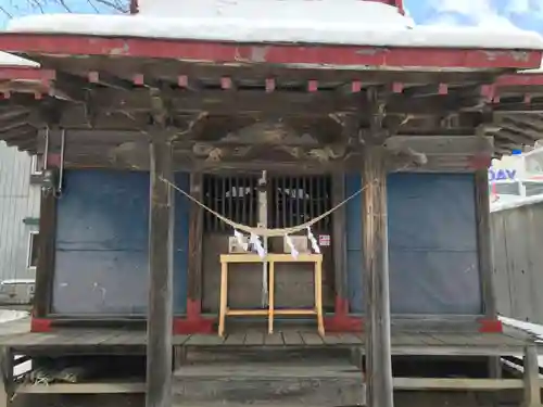 馬暦神社の本殿