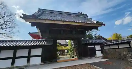 無能寺の山門