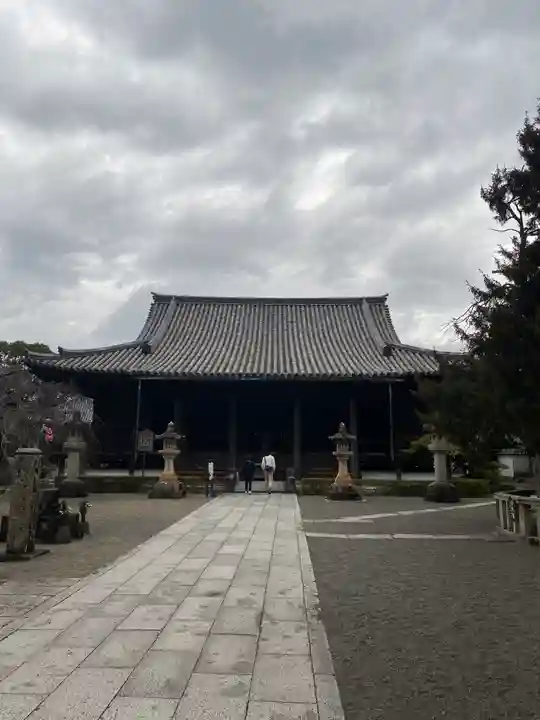 道成寺の本殿・本堂