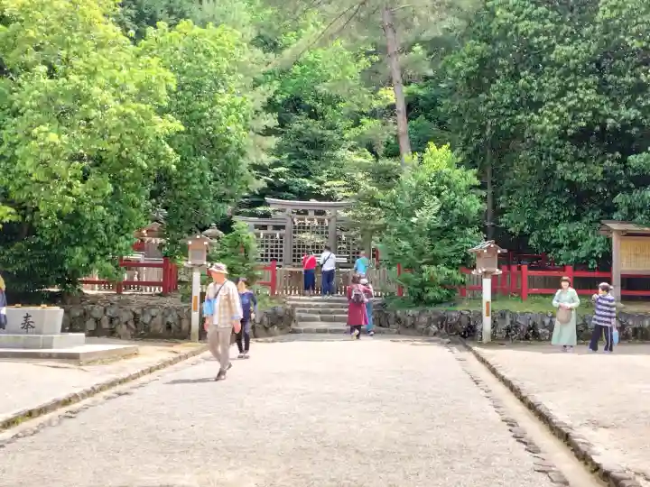 檜原神社(大神神社摂社)の{uncategorized: "未分類", other: "その他", undefined: "問題あり", building: "その他建物", grave: "お墓", sacred_gate: "鳥居", guardian: "狛犬", statue: "像", buddha: "仏像", history: "歴史", nature: "自然", garden: "庭園", animal: "動物", pagoda: "塔", temizu: "手水舎", mountain_gate: "山門・神門", sanctuary: "本殿・本堂", subordinate: "末社・摂社", art: "芸術", scenery: "景色", jizo: "地蔵", ema: "絵馬", goshuin: "御朱印", omikuji: "おみくじ", items: "授与品その他", amulet: "お守り", goshuincho: "御朱印帳", eats: "食事", festival: "お祭り", votive_dance: "神楽", shichigosan: "七五三参", wedding: "結婚式", experience: "体験その他", initially: "初詣", around: "周辺", anti_infection: "感染症対策"}