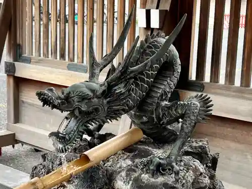 鷲神社の手水舎