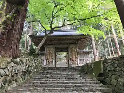 百済寺の山門・神門