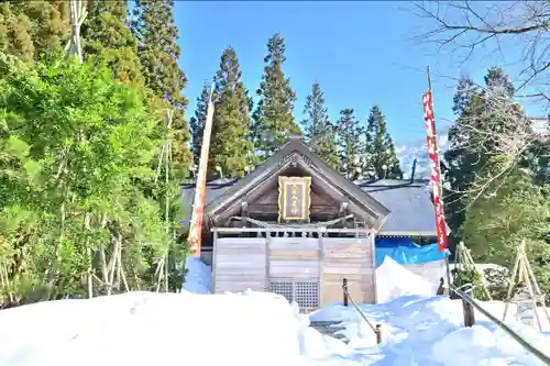 八海山尊神社の本殿