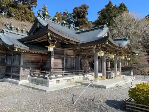 秋葉山本宮 秋葉神社 上社の{uncategorized: "未分類", other: "その他", undefined: "問題あり", building: "その他建物", grave: "お墓", sacred_gate: "鳥居", guardian: "狛犬", statue: "像", buddha: "仏像", history: "歴史", nature: "自然", garden: "庭園", animal: "動物", pagoda: "塔", temizu: "手水舎", mountain_gate: "山門・神門", sanctuary: "本殿・本堂", subordinate: "末社・摂社", art: "芸術", scenery: "景色", jizo: "地蔵", ema: "絵馬", goshuin: "御朱印", omikuji: "おみくじ", items: "授与品その他", amulet: "お守り", goshuincho: "御朱印帳", eats: "食事", festival: "お祭り", votive_dance: "神楽", shichigosan: "七五三参", wedding: "結婚式", experience: "体験その他", initially: "初詣", around: "周辺", anti_infection: "感染症対策"}