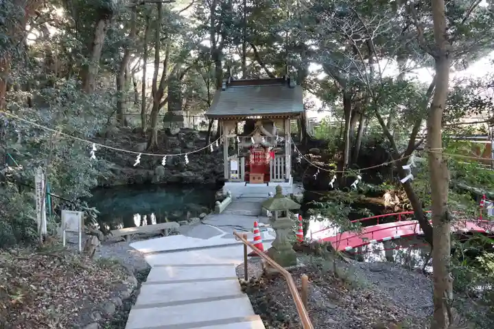 泉神社の末社・摂社