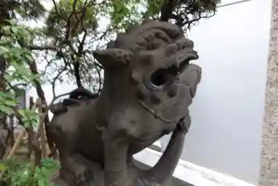 正一位若宮商工稲荷大明神の狛犬