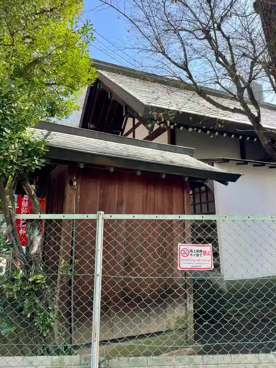 諏訪神社の{uncategorized: "未分類", other: "その他", undefined: "問題あり", building: "その他建物", grave: "お墓", sacred_gate: "鳥居", guardian: "狛犬", statue: "像", buddha: "仏像", history: "歴史", nature: "自然", garden: "庭園", animal: "動物", pagoda: "塔", temizu: "手水舎", mountain_gate: "山門・神門", sanctuary: "本殿・本堂", subordinate: "末社・摂社", art: "芸術", scenery: "景色", jizo: "地蔵", ema: "絵馬", goshuin: "御朱印", omikuji: "おみくじ", items: "授与品その他", amulet: "お守り", goshuincho: "御朱印帳", eats: "食事", festival: "お祭り", votive_dance: "神楽", shichigosan: "七五三参", wedding: "結婚式", experience: "体験その他", initially: "初詣", around: "周辺", anti_infection: "感染症対策"}