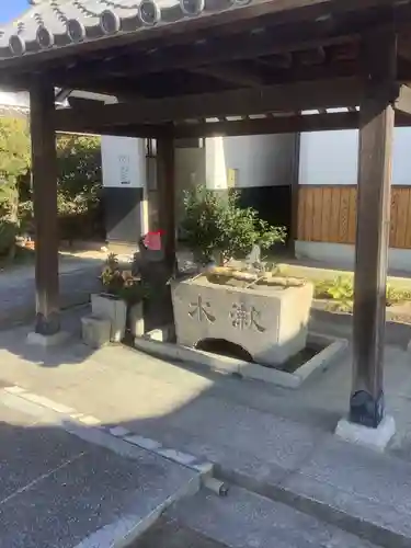 昌温山 菊泉寺の手水舎