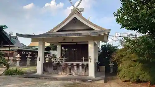 鳥出神社の末社