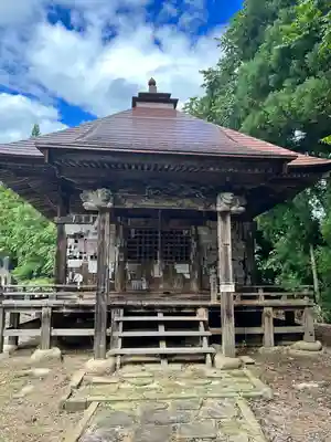 泉蔵院（鮎貝観音堂）(山形県)