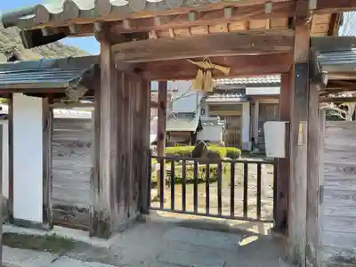 成就院の山門・神門