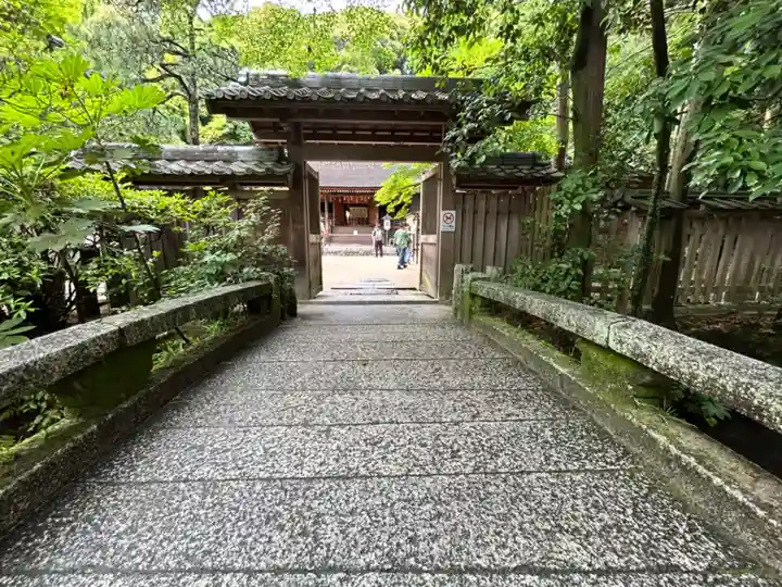 宇治上神社の山門・神門