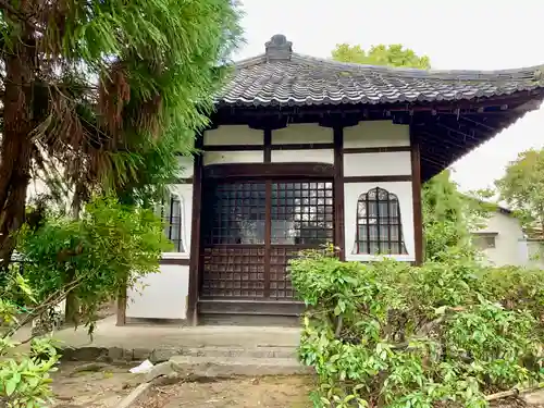 尊寿院の本殿・本堂