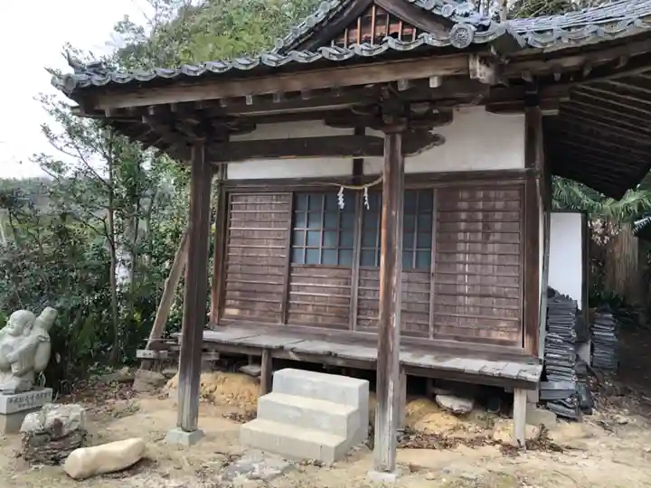 岡田鴨神社の本殿・本堂