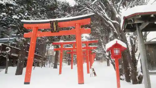 札幌伏見稲荷神社の鳥居