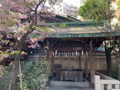 小野照崎神社の手水舎