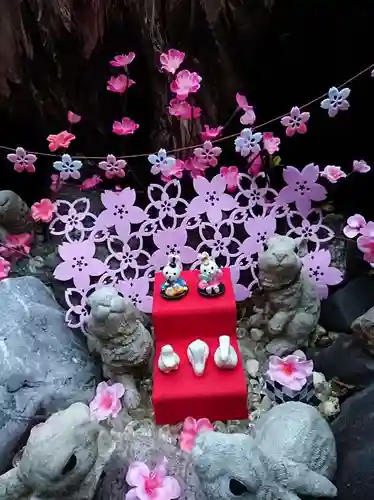 三輪神社の芸術