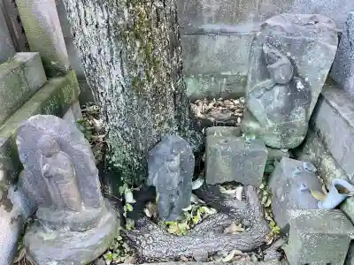 浄正寺の{uncategorized: "未分類", other: "その他", undefined: "問題あり", building: "その他建物", grave: "お墓", sacred_gate: "鳥居", guardian: "狛犬", statue: "像", buddha: "仏像", history: "歴史", nature: "自然", garden: "庭園", animal: "動物", pagoda: "塔", temizu: "手水舎", mountain_gate: "山門・神門", sanctuary: "本殿・本堂", subordinate: "末社・摂社", art: "芸術", scenery: "景色", jizo: "地蔵", ema: "絵馬", goshuin: "御朱印", omikuji: "おみくじ", items: "授与品その他", amulet: "お守り", goshuincho: "御朱印帳", eats: "食事", festival: "お祭り", votive_dance: "神楽", shichigosan: "七五三参", wedding: "結婚式", experience: "体験その他", initially: "初詣", around: "周辺", anti_infection: "感染症対策"}