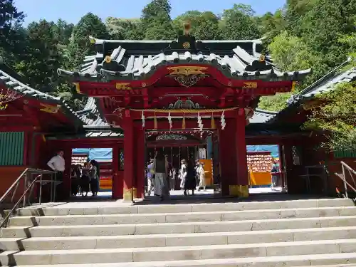 箱根神社の山門・神門