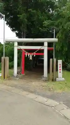 三吉稲荷神社の鳥居