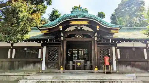 白金氷川神社の本殿・本堂