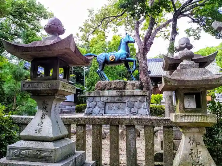 稲荷神社(東浦町)の狛犬