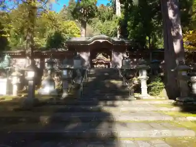 岡太神社・大瀧神社の本殿・本堂