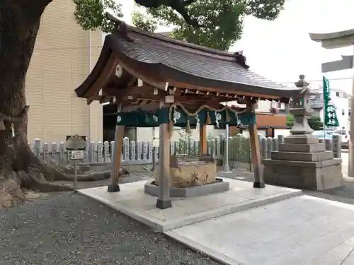 潮江素盞嗚神社の手水舎