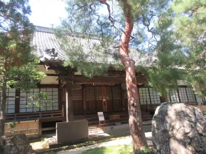 中院の本殿・本堂