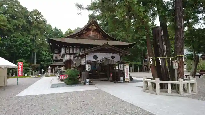 建部大社の本殿・本堂